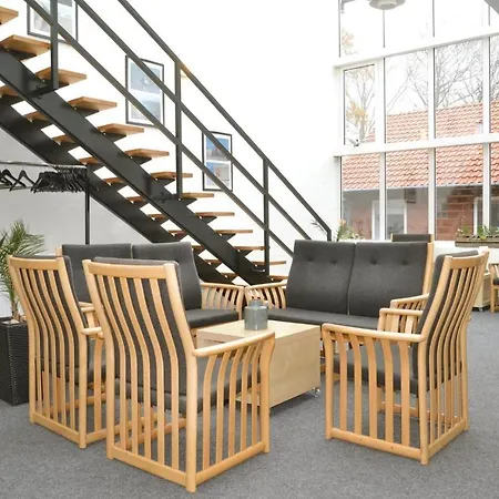 Two-bedroom In Appartement *