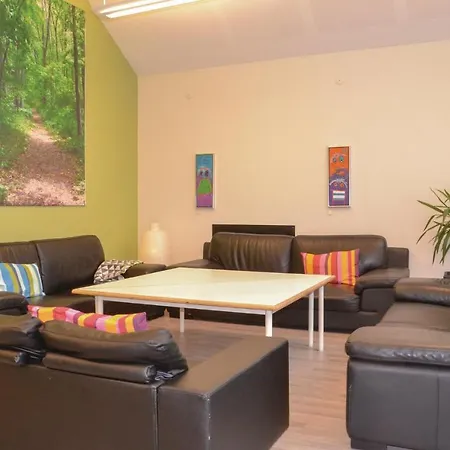 Two-bedroom In Appartement *